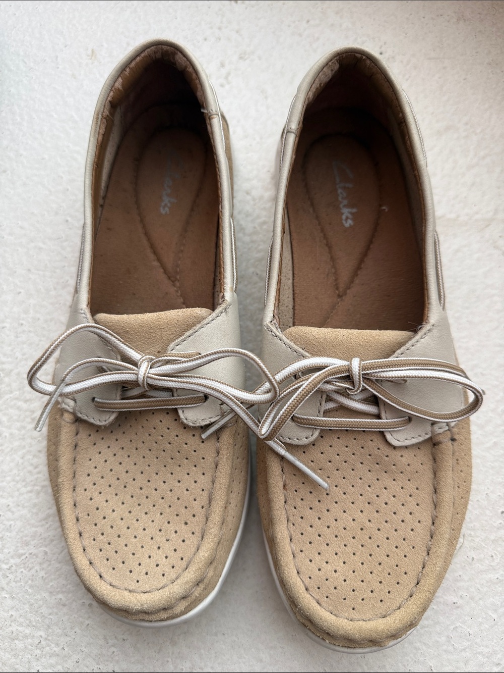 Clarks Women’s Light Beige Suede Moccasins with Laces